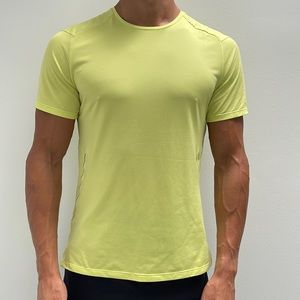 Lululemon t shirt size S